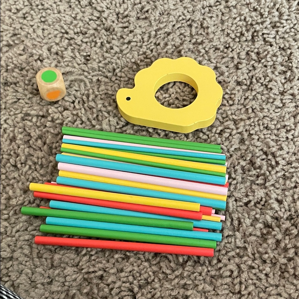 Hedgehog Prickly Sticks Game - Colorful Fun - Picture 5 of 5